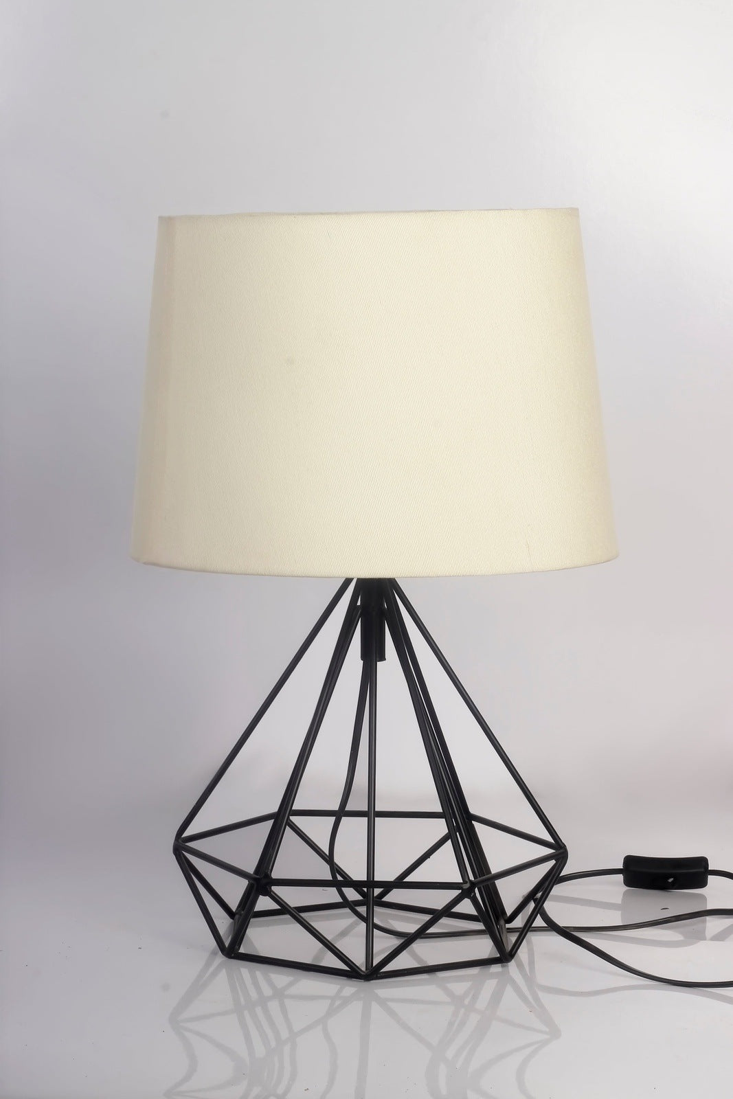 Geometric metallic side lamp - The DecFair